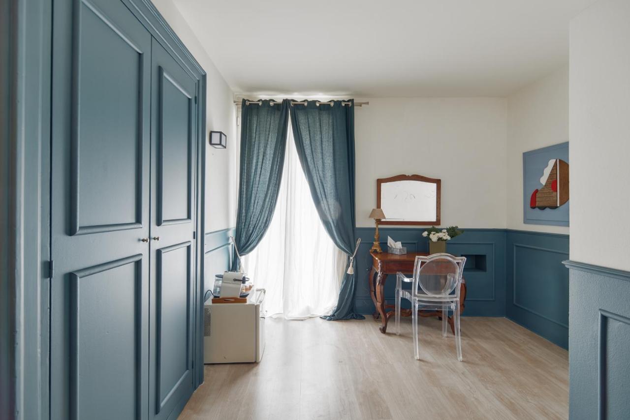 L' Hotellerie Easy Suites ปาแลร์โม ภายนอก รูปภาพ