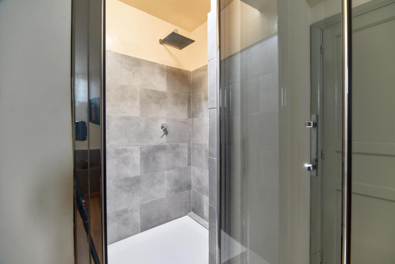 L' Hotellerie Easy Suites ปาแลร์โม ภายนอก รูปภาพ