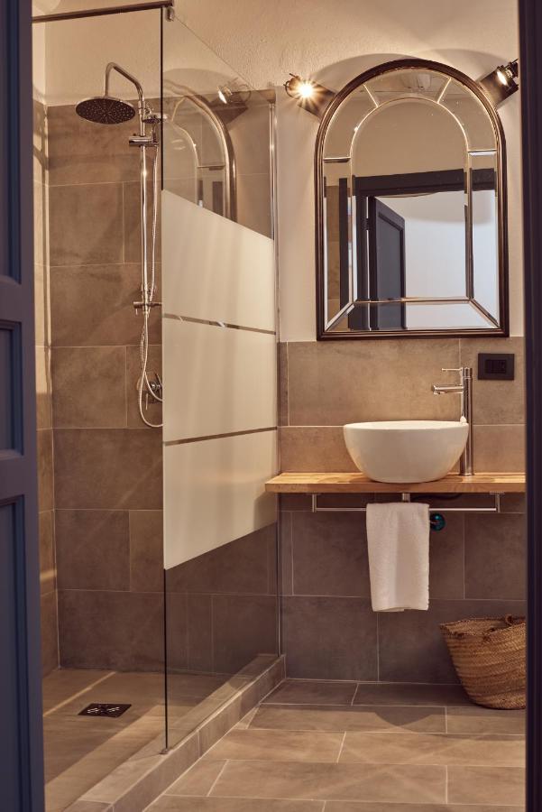 L' Hotellerie Easy Suites ปาแลร์โม ภายนอก รูปภาพ